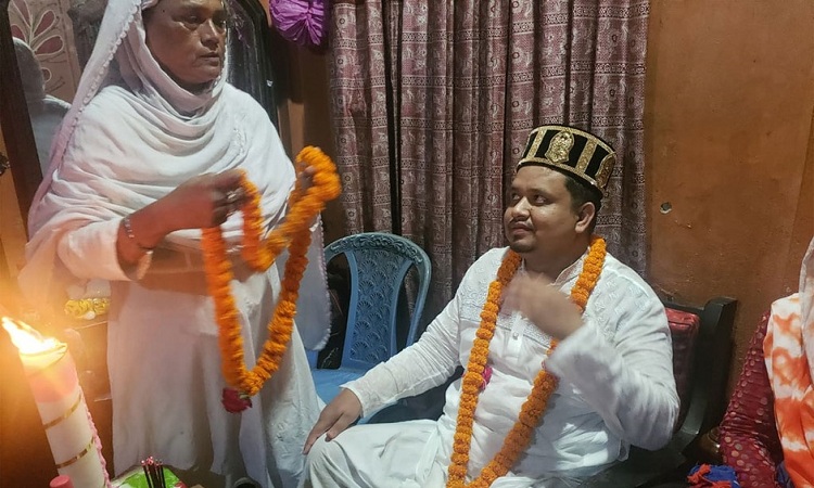 ‘ভণ্ডপীর’ কোটি টাকা প্রতারণার অভিযোগে গ্রেফতার 